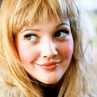 Sering Dikritik, Drew Barrymore Cuek